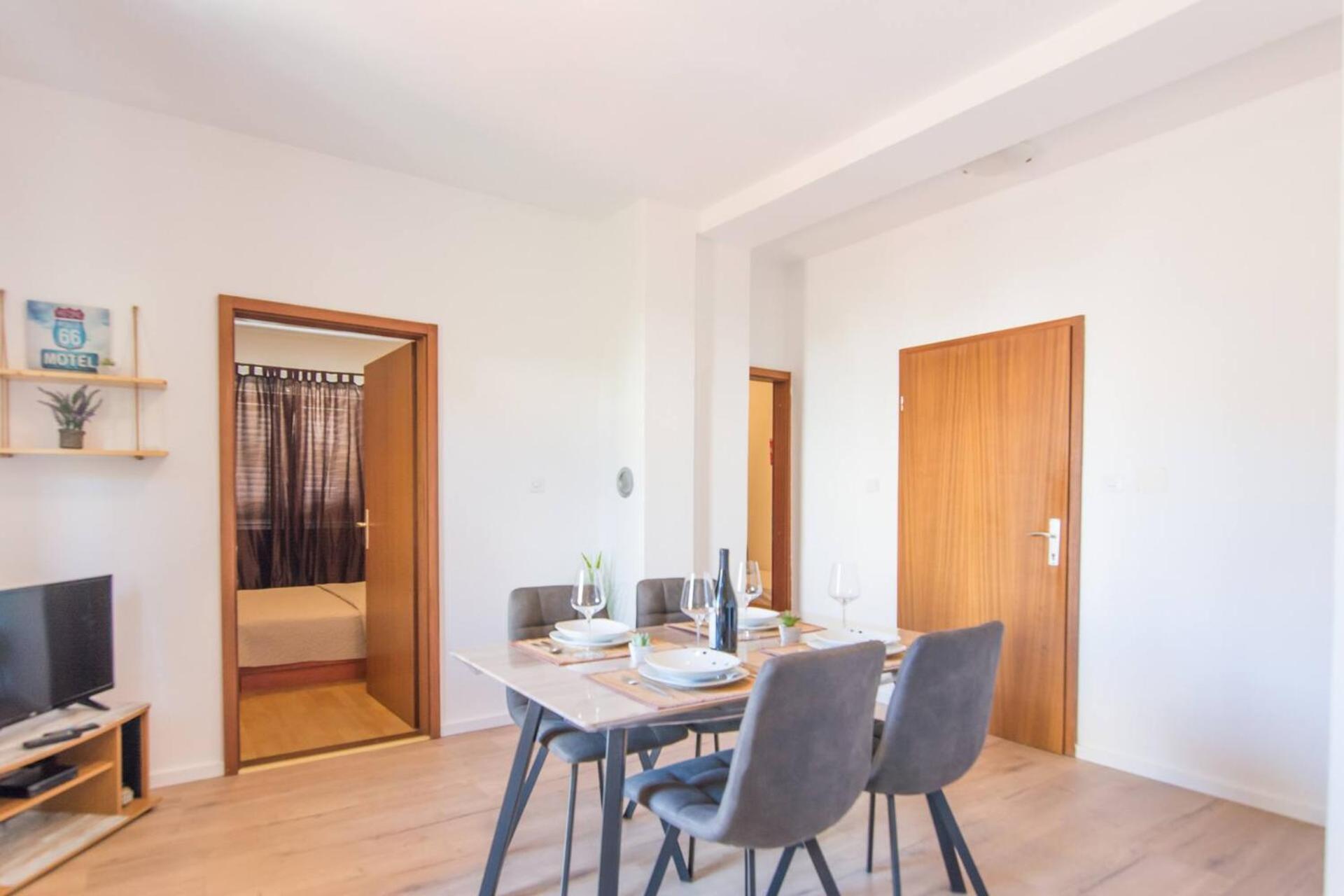 ביוגראד נה מורו Apartments Kreso מראה חיצוני תמונה